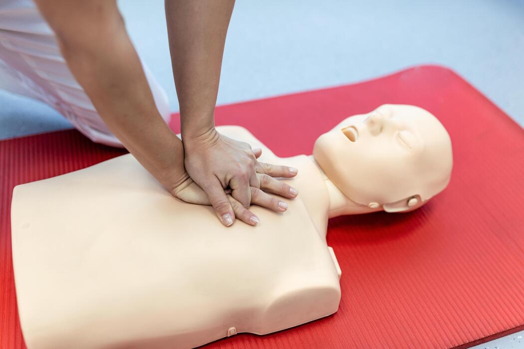 RESSUSCITAÇÃO CARDIOPULMONAR - RCP